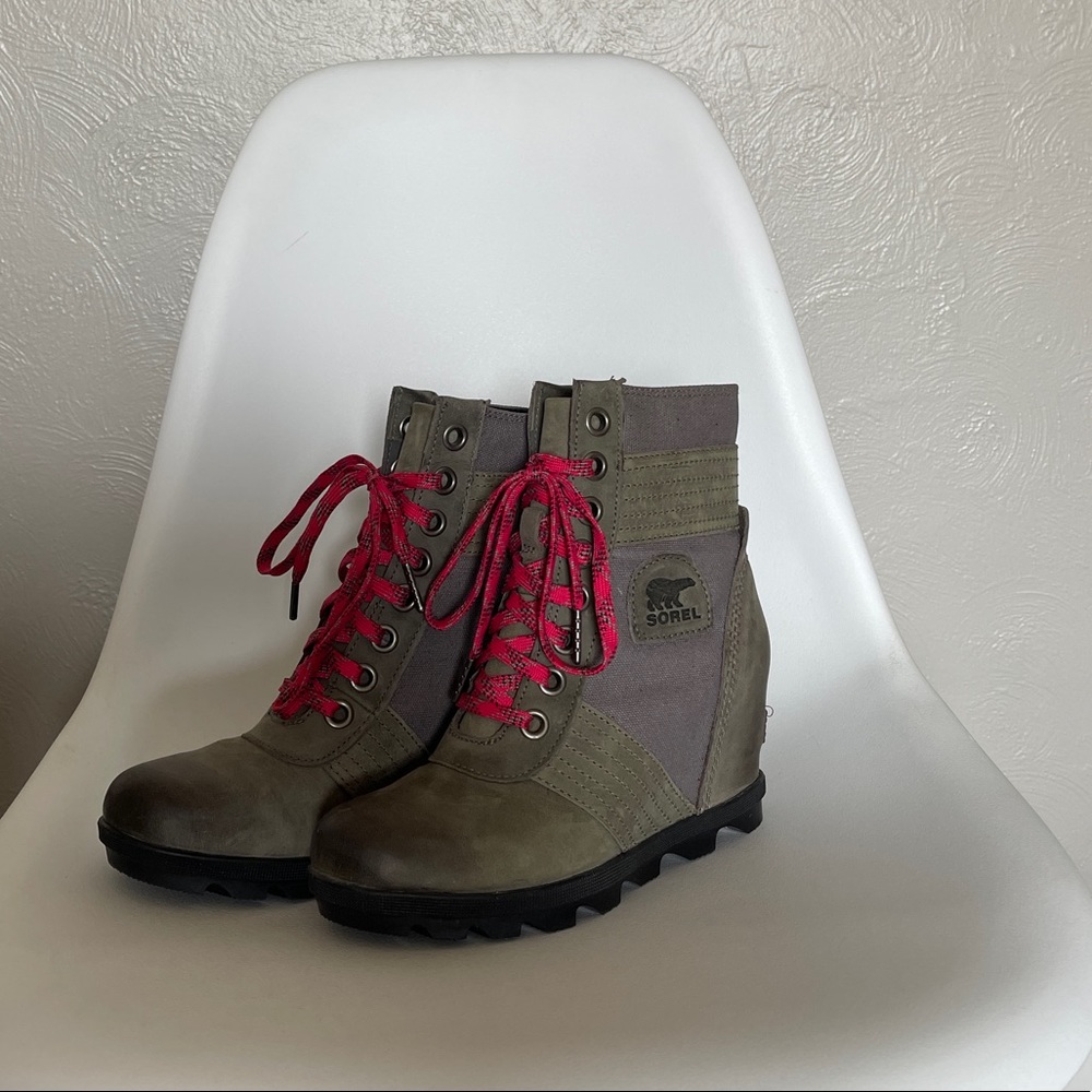Sorel wedge boots